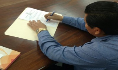 Signing of Completion Document for La Gracia Smart Off Grid  ... Image 2